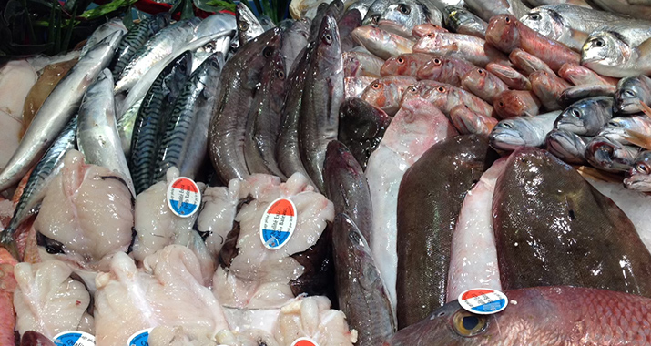 poissonnerie halles de lyon paul bocuse maison pupier